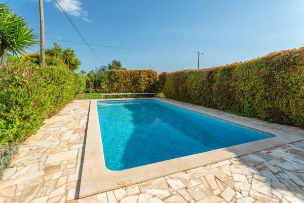 Pool Stone Paving